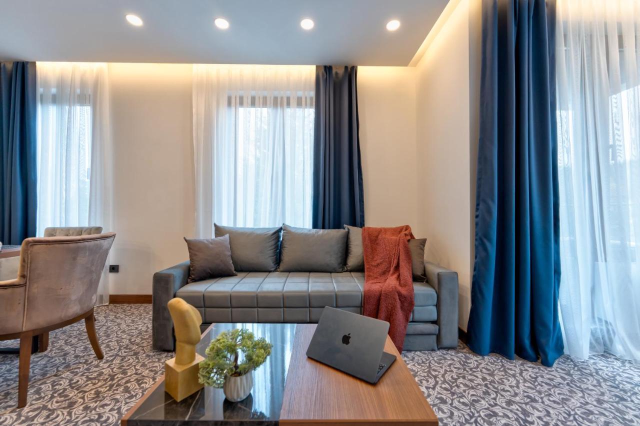 Buzzstays - Spa & Wellness - Privately Managed