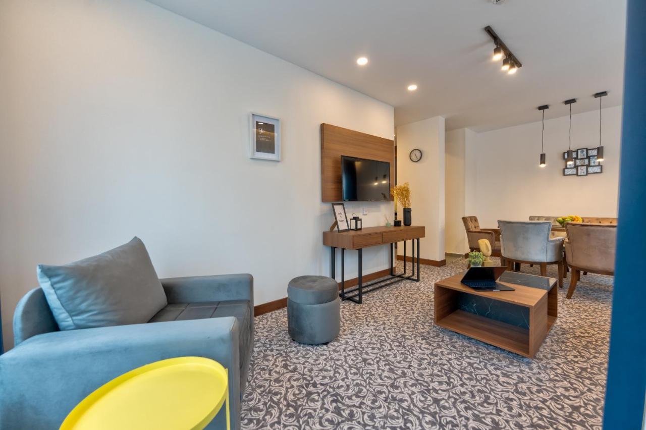 Buzzstays - Spa & Wellness - Privately Managed Apartment *